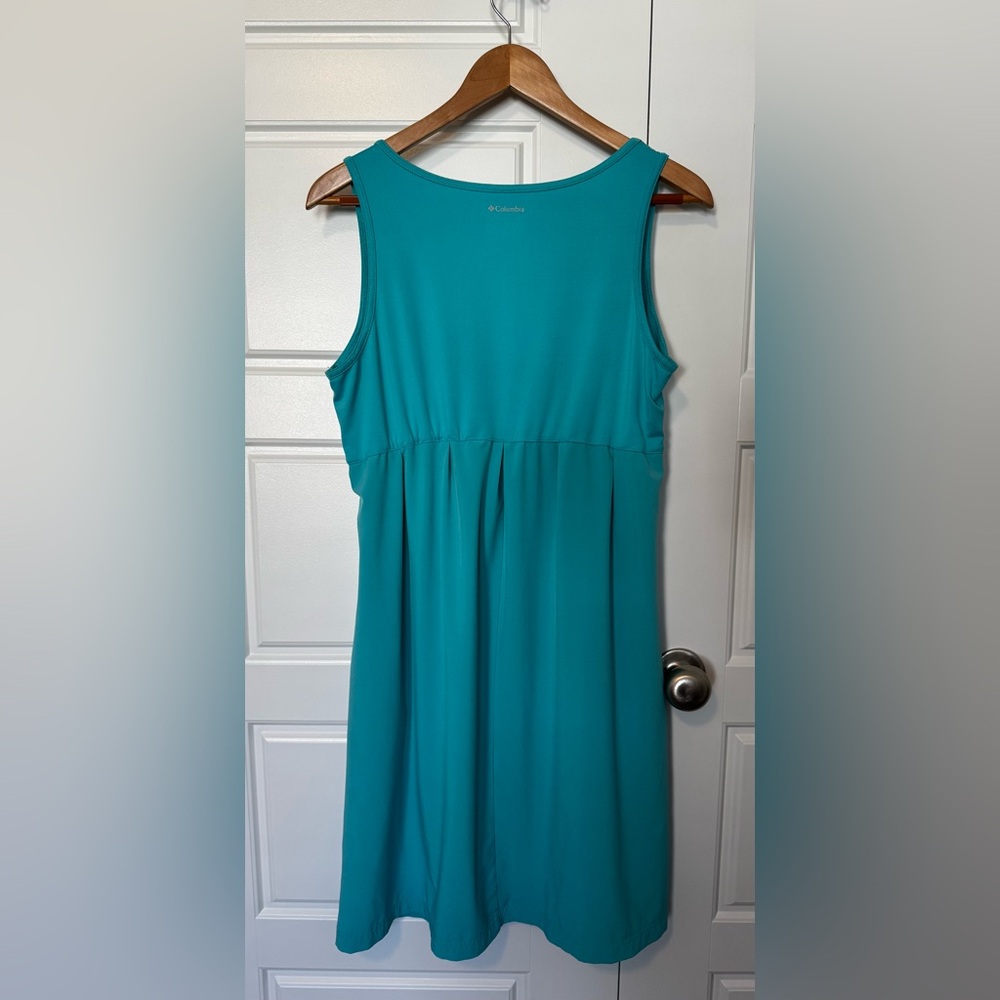 Women’s Columbia Dress - Picture 2 of 5